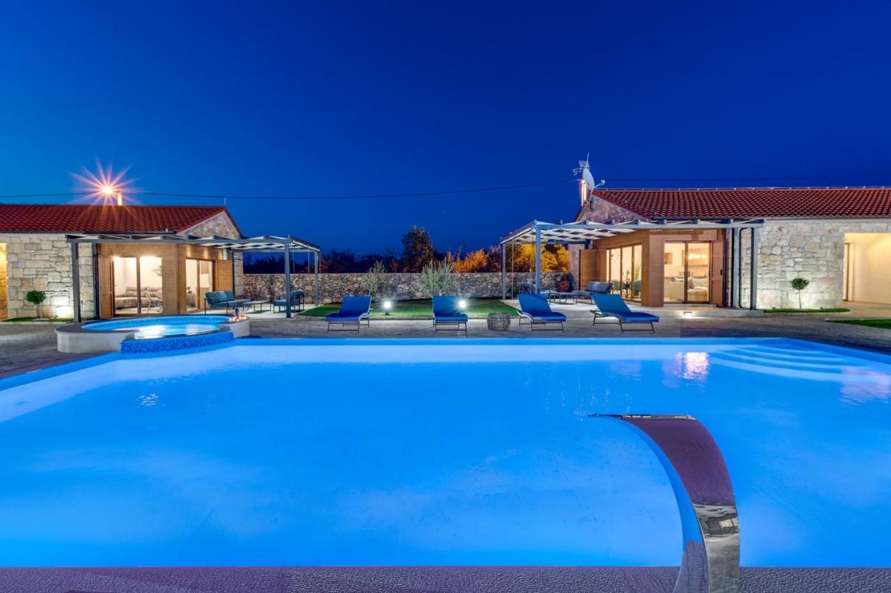 New! Promina Luxury Villa With 72Sqm Heated Pool, Jacuzzi, Infrared Sauna, Tennis Court, Media Room Bogatić Exterior foto